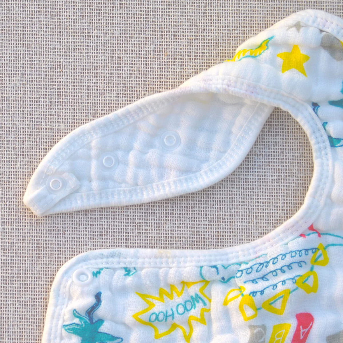 BABERO DINOSAURIOS COLORES - Tily Babyshop