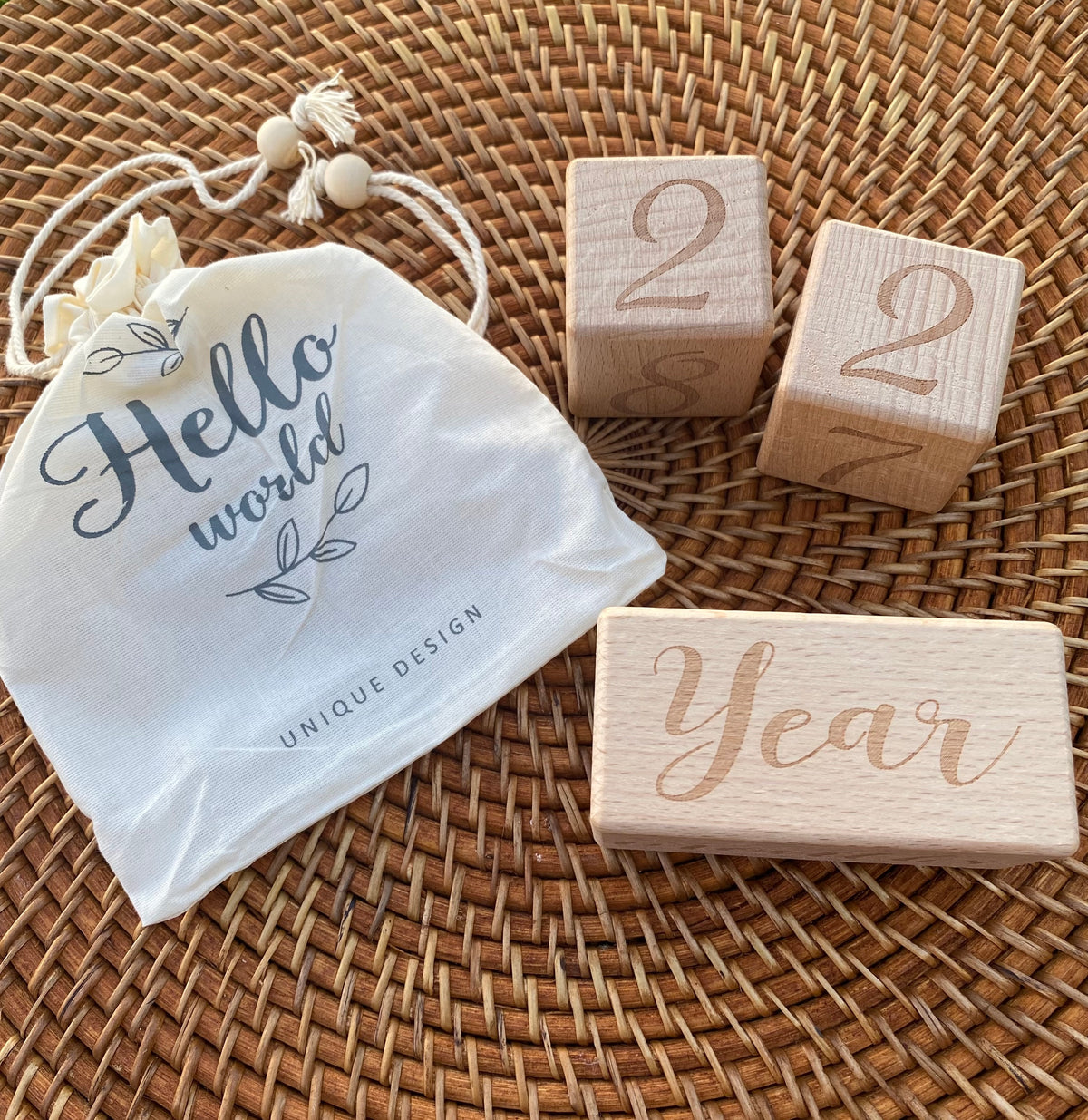 KIT HELLO WORLD